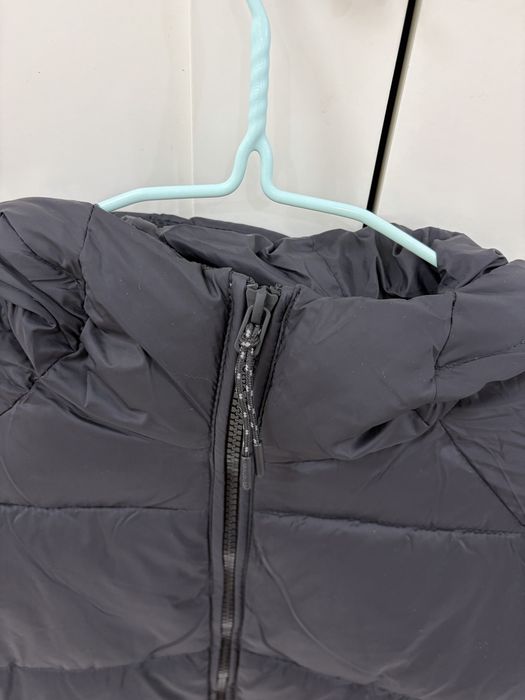 базовые куртка и джинсы