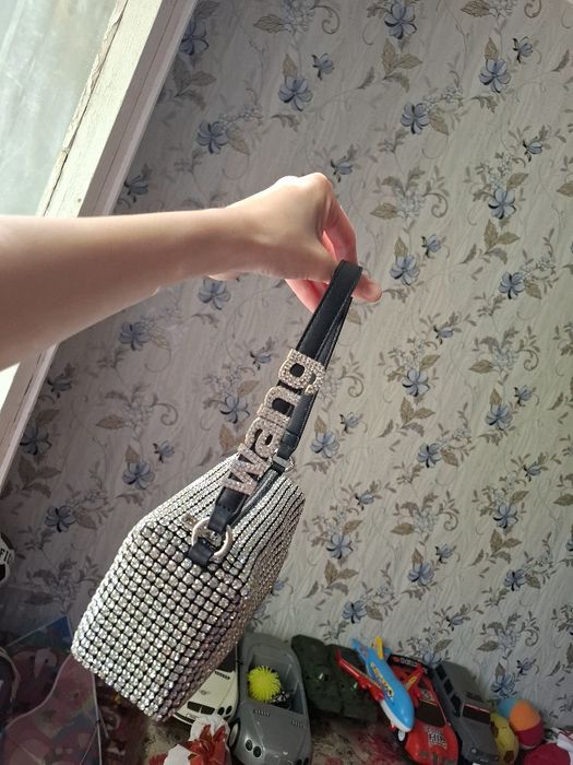 Ayollar sumkasi yangi