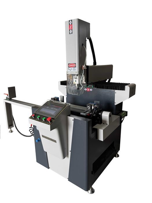 Център за обработка на ПВЦ и алуминиеви профили MACHTEC - CNC 600M