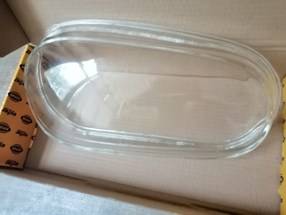 Стъкло фар Голф 4 Vw Golf 4