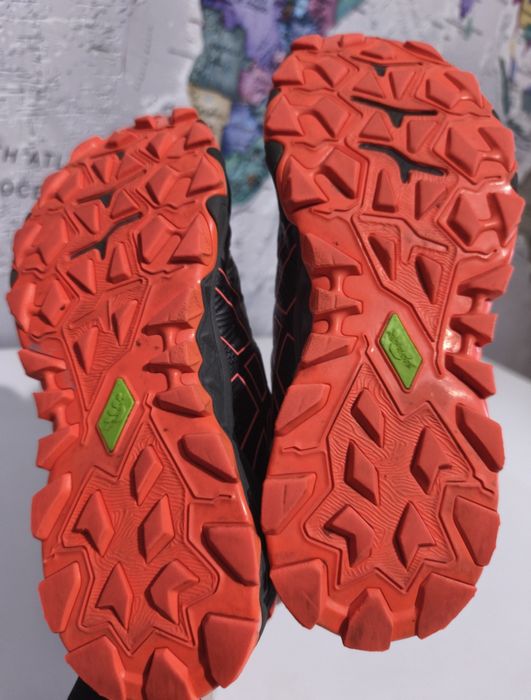 Asics Gel Fuji 40,5 (25,8cm) impecabil