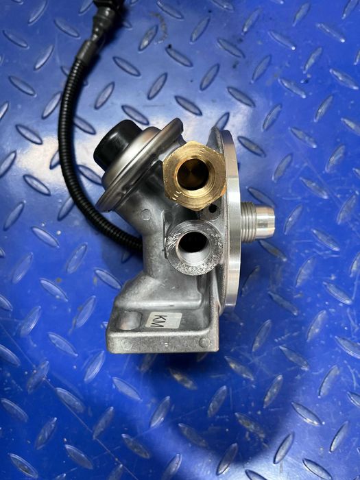 Filtru combustibil cu incalzitor Mercedes Benz A0004774508