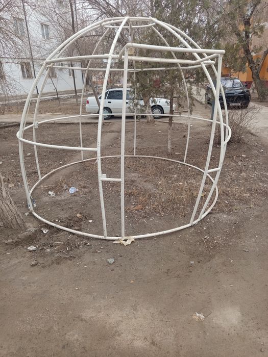 Кафе учун олти кишилик капсула беседка