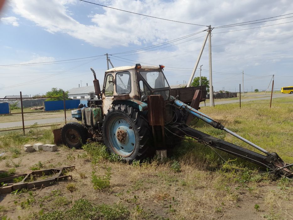 Продам юмз экскаватор на запчасти