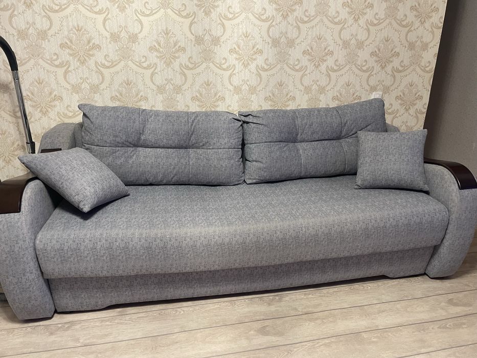 Продам диван в хорошем состоянии