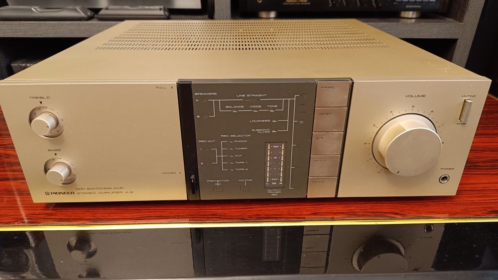 Усилитель Pioneer A-8 (220v)