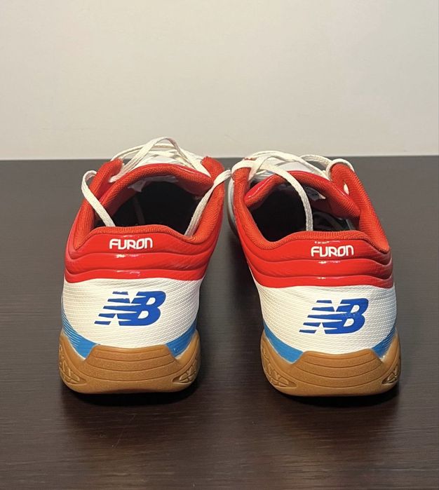 New balance furon - обувки за футзал. EU42