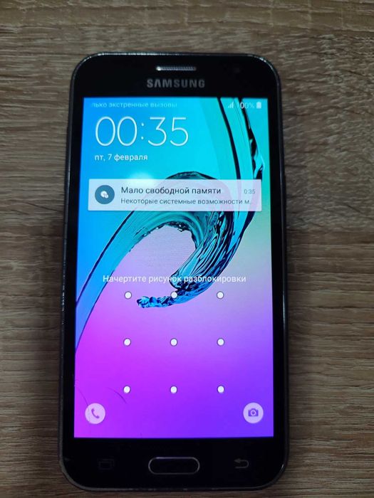 Samsung J1 в отличном состоянии