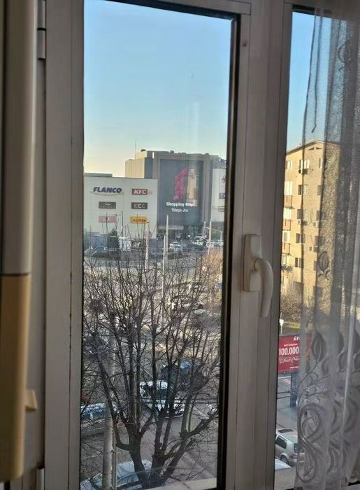 Închiriez apartament decomandat cu 2 camere