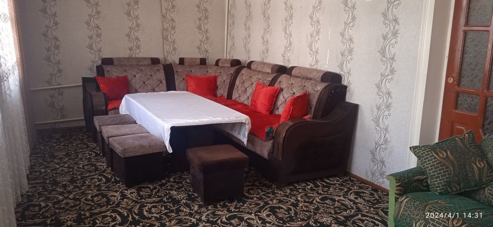 Мебел для зала очен мягкий угалок