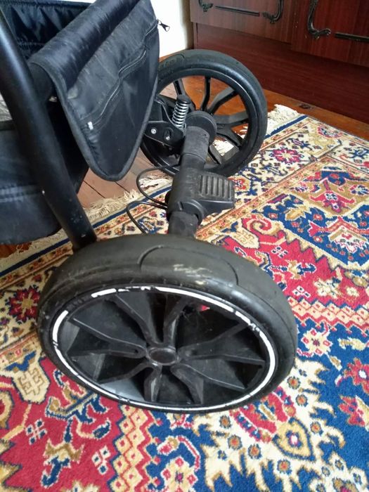 Бебешка количка отлично състояние