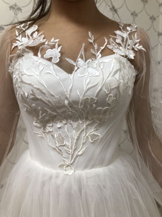 Свадебное платье, в отличном состояний.