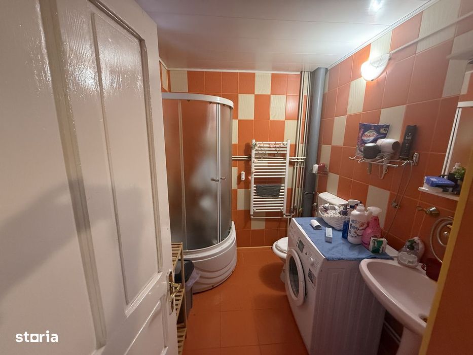 CASA 2010 | Zona Aurel Vlaicu-Cetate | 4 CAMERE | 2 Bai | Garaj