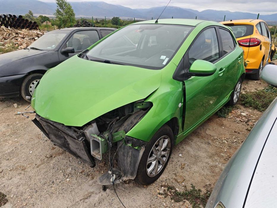 Мазда 2 / Mazda 2 1.5 бензин