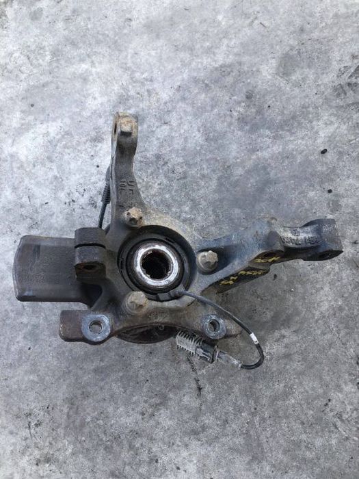 fuzeta  stanga fata 1.7 cdti opel astra h  2004-2014