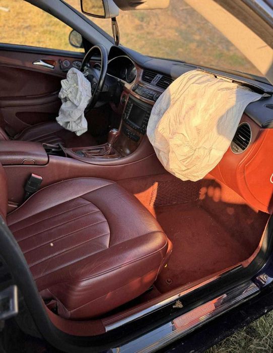 Luăm Mașini Complete sau Parțiale pentru Fier Vechi