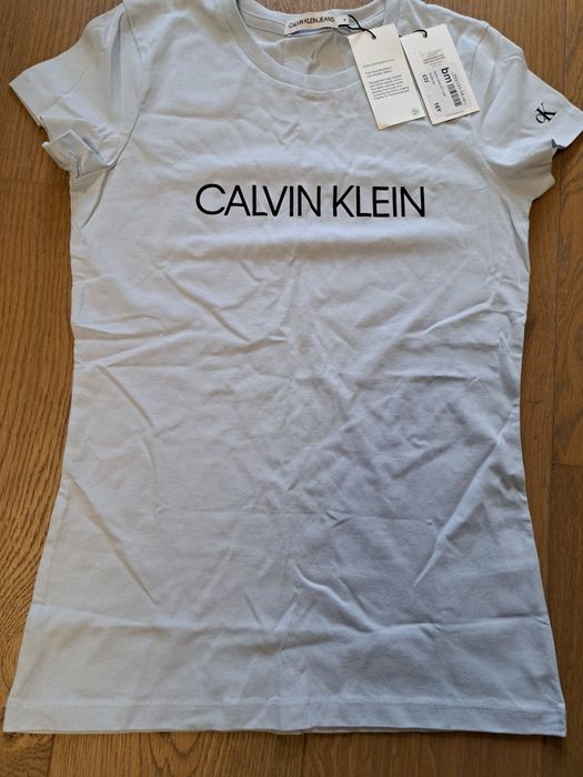 Дамски макрови дрехи ат Англия