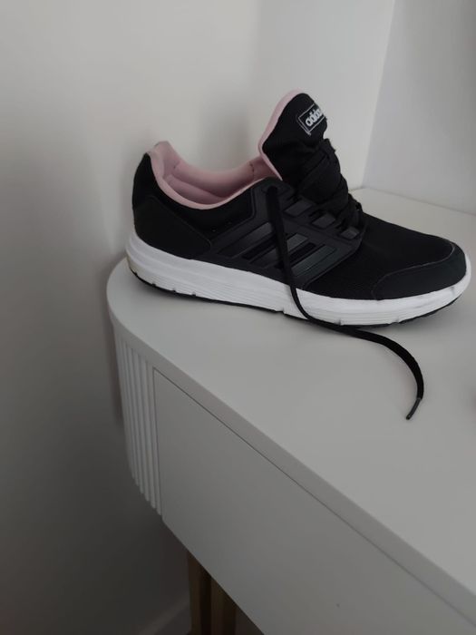 Кроссовки женские Adidas