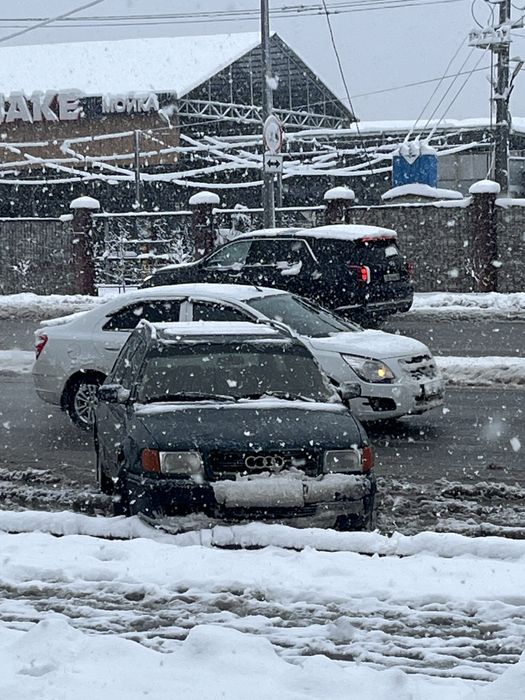 Продам ауди с4 универсал