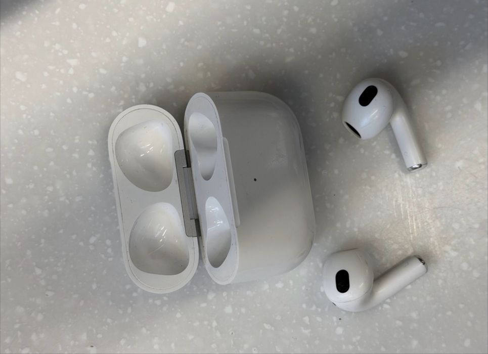Продам airpods 3, оригинал