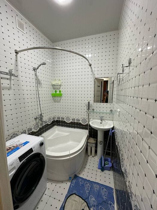 Shota Rustaveli kochasi 3 honali kvartira ijaraga beriladi