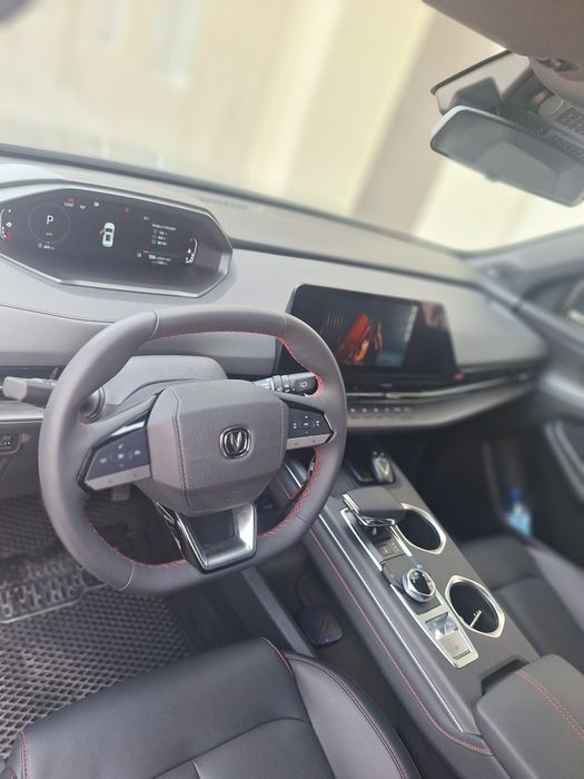 Changan cs55 plus сотилади.