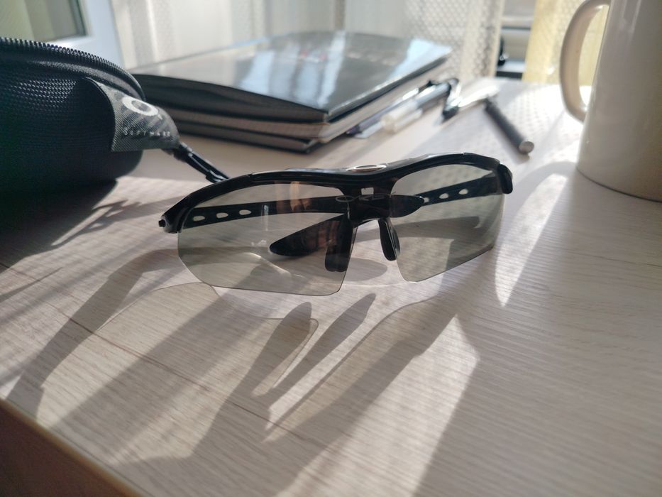 Очки Oakley со сменными линзами