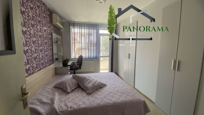 Продава се Многостаен апартамент в Шумен, Център - 103 кв.м за 1641 €/кв.м - Снимка #4