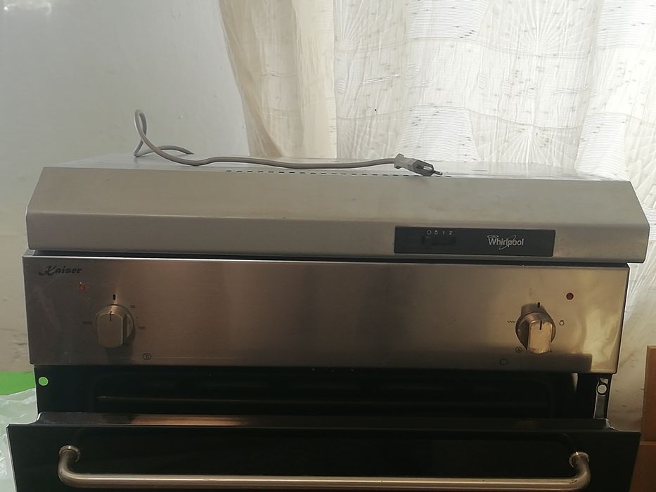 Продам вытяжку срочно