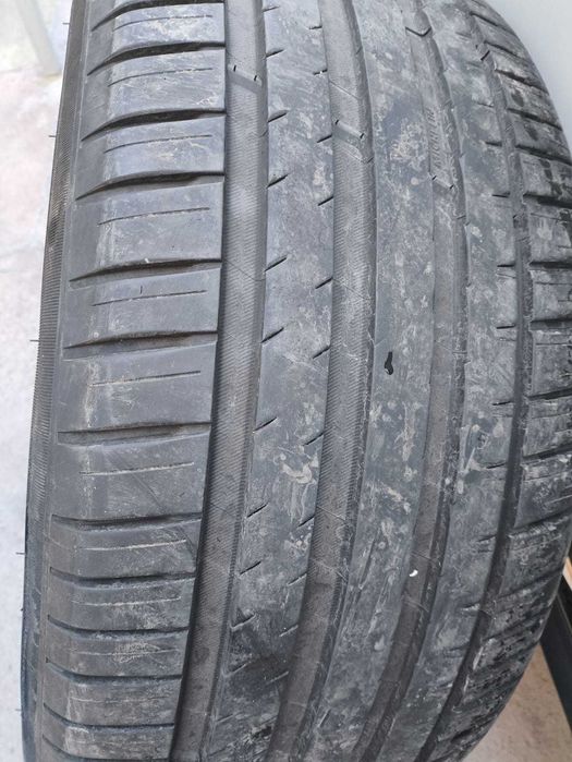 2 шины на Лисян MICHELIN в без износа.