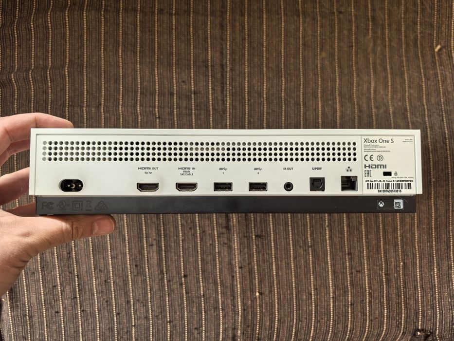 Consola xbox one s 500 gb