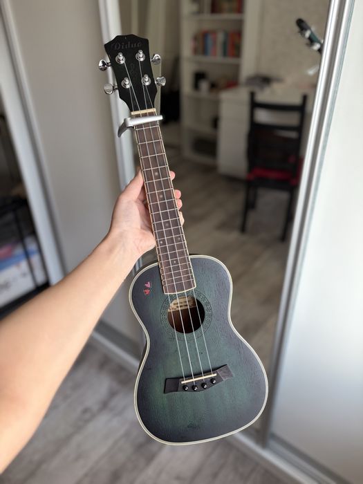 Продам Укулеле Diduo с чехлом
