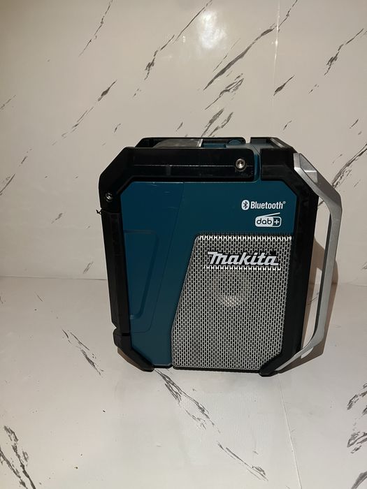 2024.7 Radio Bluetooth Makita DMR115
