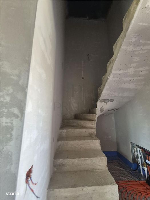 Duplex 3 dormitoare - locatie excelenta - construictie foarte bine gan