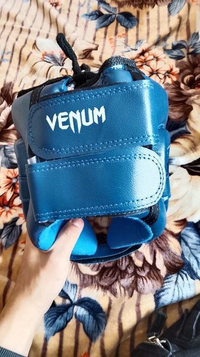 Бокс.Шлем "VENOM"