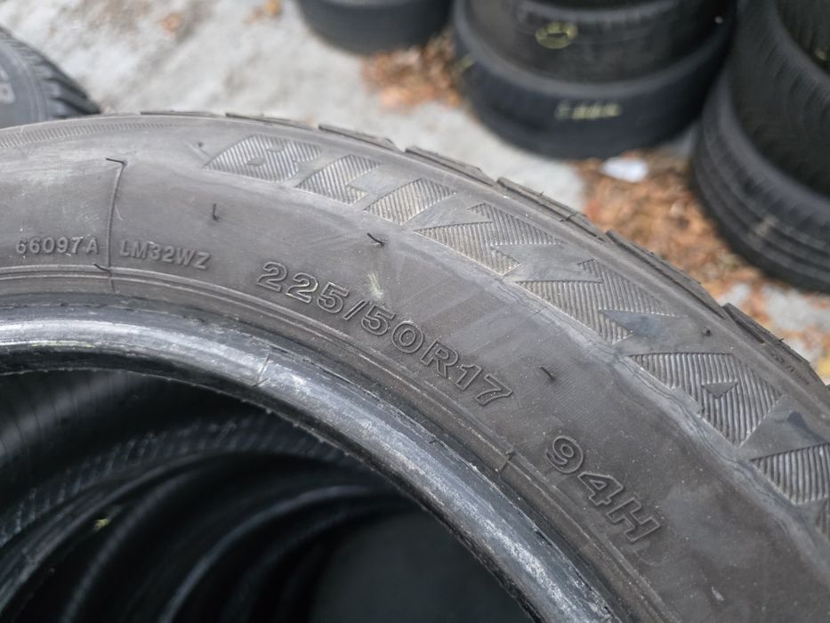 4бр Зимни гуми 225 50 17 - Bridgestone - DOT 2023