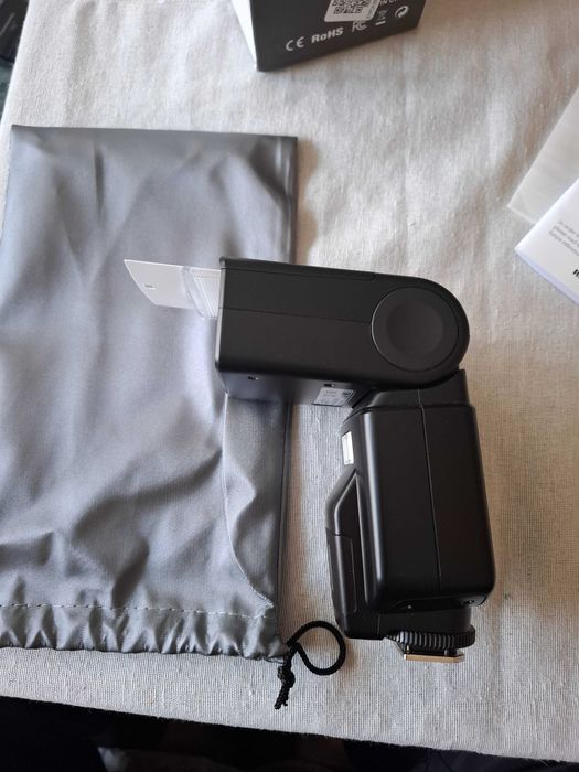 Светкавица нова за фотоапарат