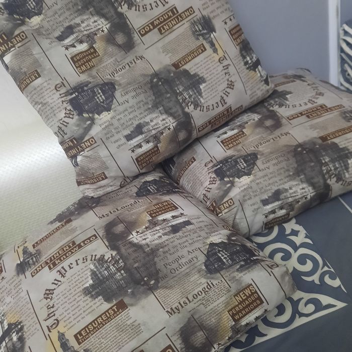 Подушки на диван 2500