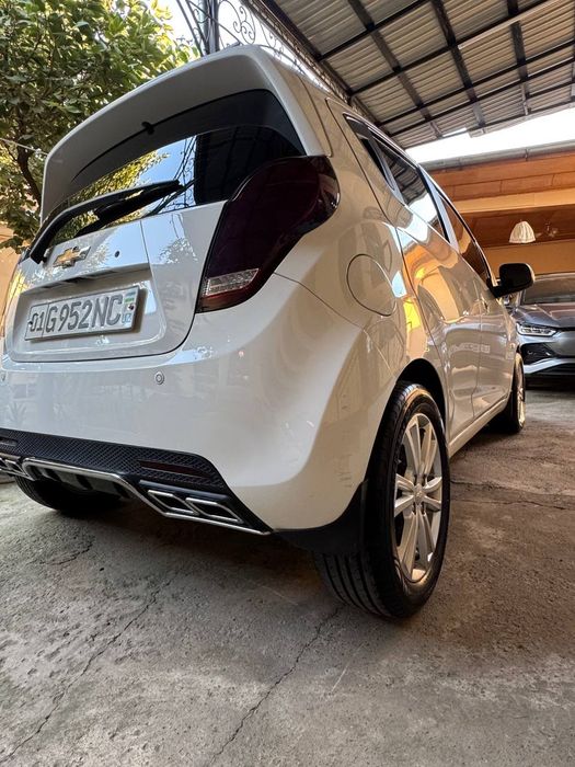 Spark oq 2022yil Sotiladi.