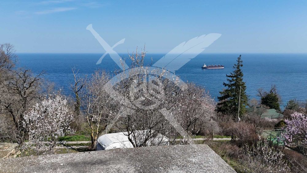 Парцел с едноетажна вила в м-т Прибой- 96064