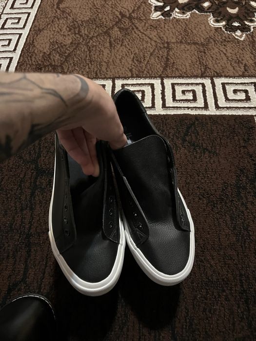 Продаём Обувь. Кеды. Две пары