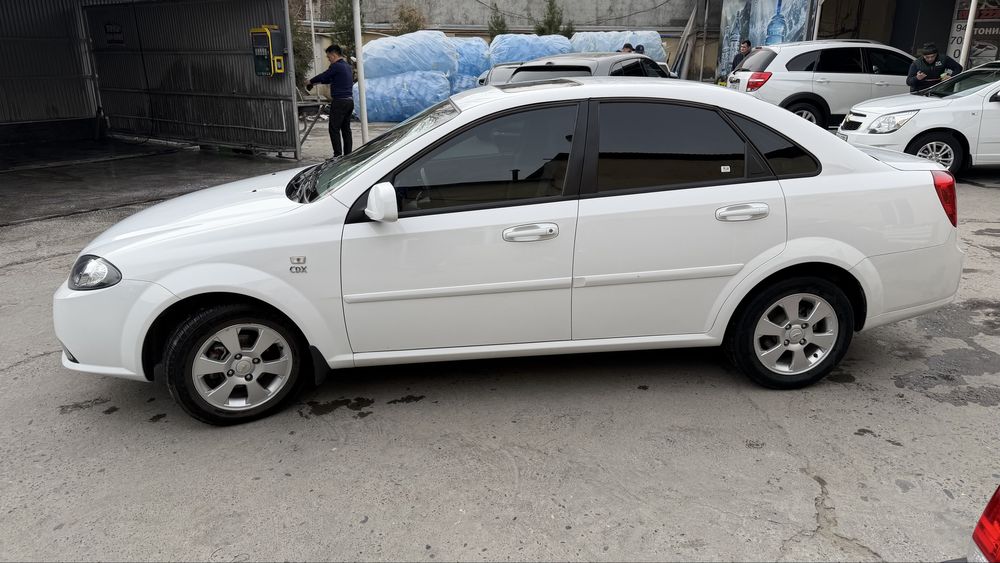 Jentra 3-pozitsiya sotiladi