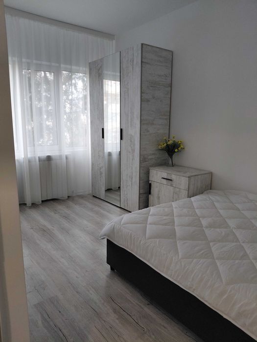 Apartament 3 camere Micro 16, et. 2/4,renovat total,mobilat