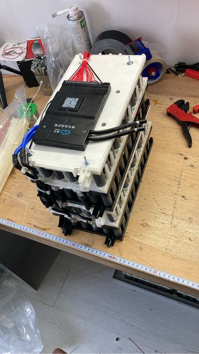 Asamblez baterii li-ion pe comanda