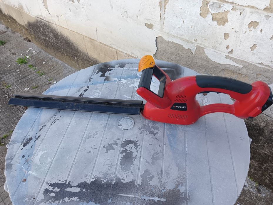 Акумулаторен Храсторез с представка parkside