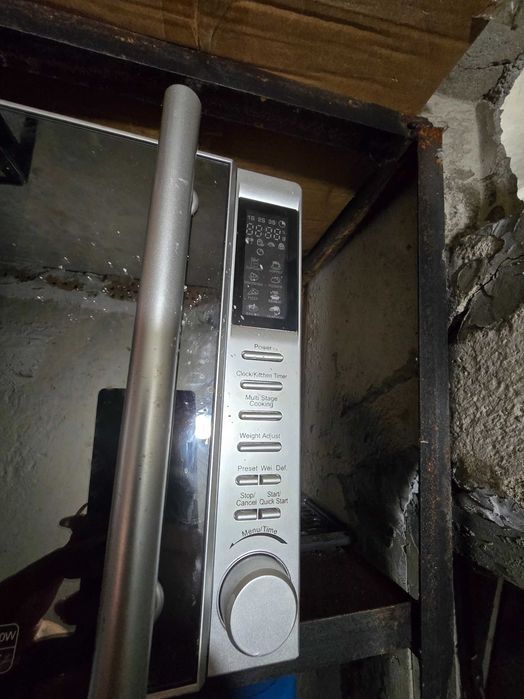 Микровълнова печка De'Longhi 900W 25 литра