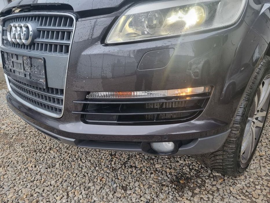 Bara fata AUDI Q7 2005 - 2009 NEGRU (1462) Diesel model cu spalatoare far