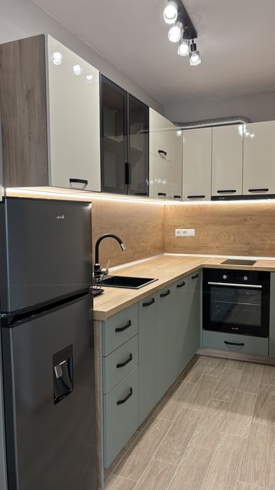 Дава се под наем Двустаен апартамент в Бургас, Славейков - 56 кв.м за 498.27 € - Снимка #2