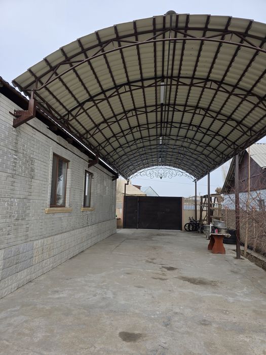 Продаётся четырёх комнатный дом