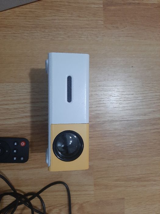 Проектор (новый)